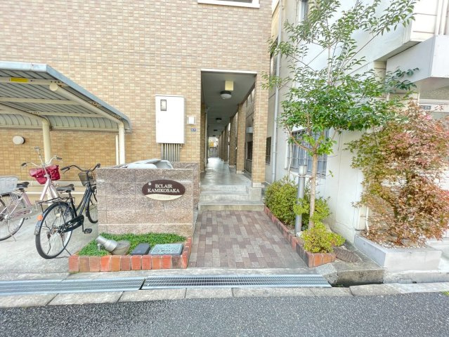 エクレール上小阪のエントランス