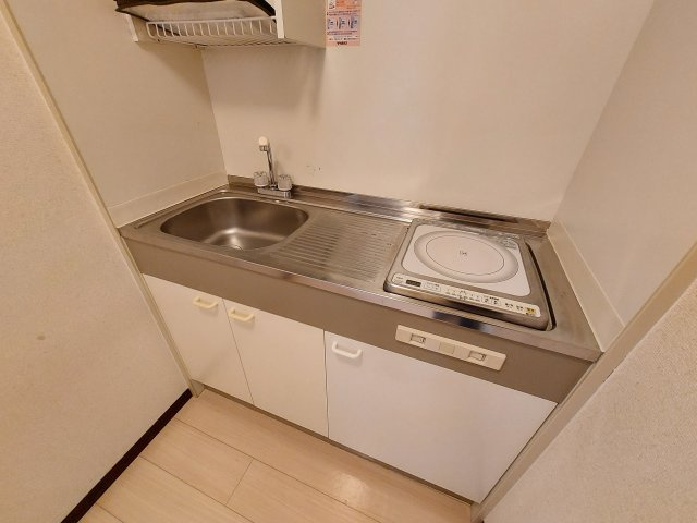 エムス金剛のキッチン|同マンション別部屋