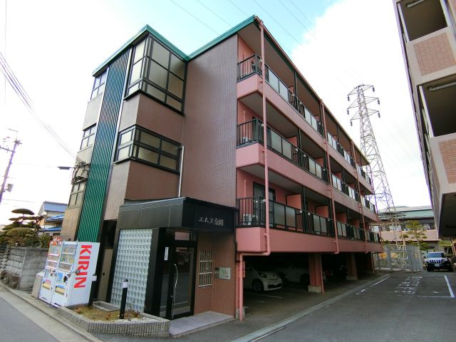 エムス金剛の外観