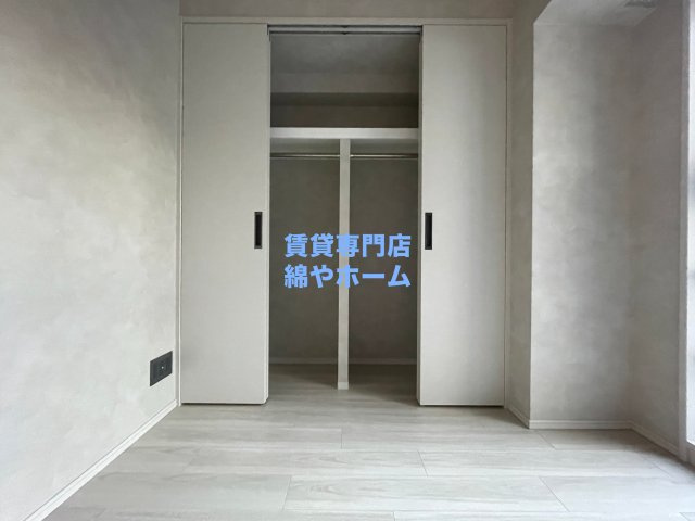 エスライズ難波Ⅲの収納|こまごまとしたものを収納できそうですね