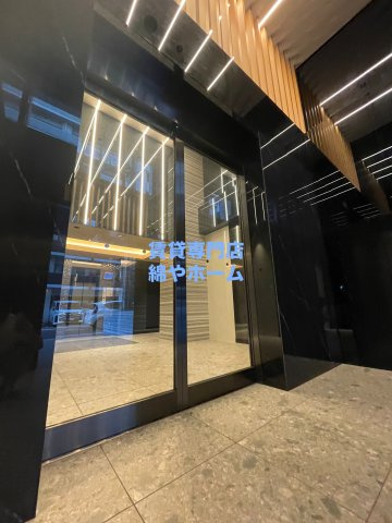 エスライズ難波Ⅲのエントランス|建物の内部です