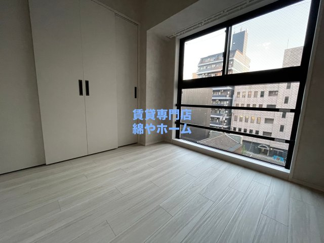 エスライズ難波Ⅲの洋室|明るい洋室です