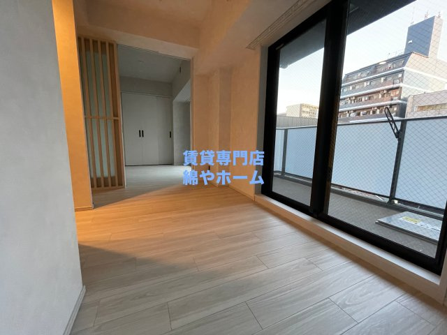 エスライズ難波Ⅲの居間・リビング|ゆったりとした居間です