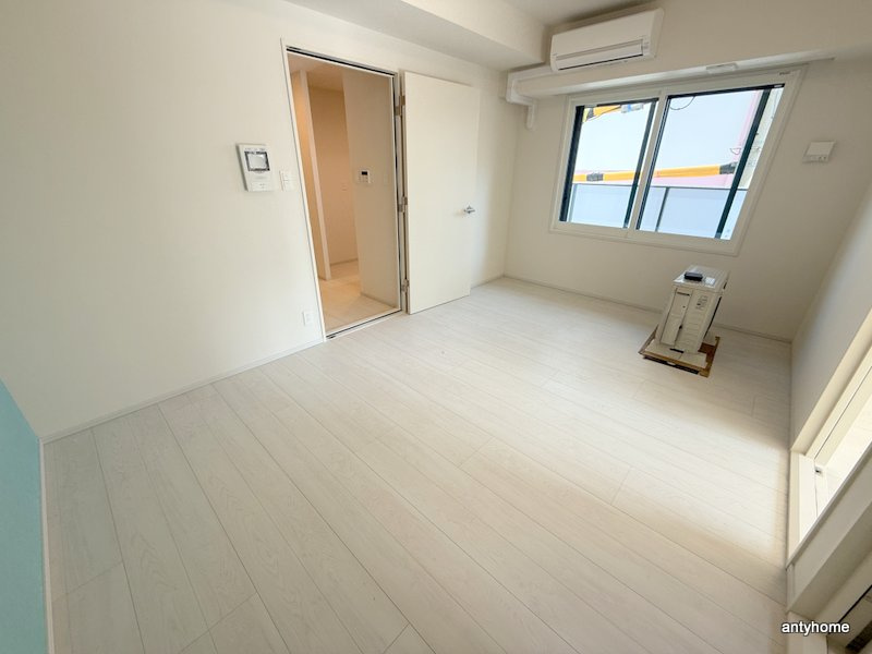 THE MUSIC COURT  仲介手数料無料の居間・リビング