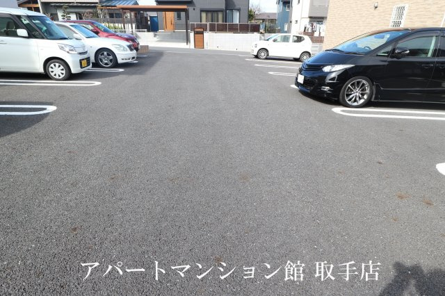 スターヒルⅡの駐車場