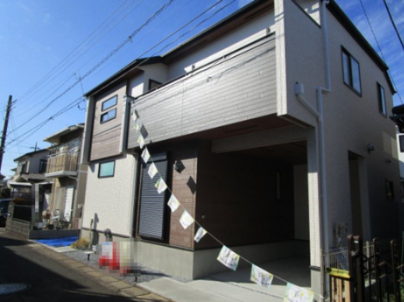 桶川市朝日　新築戸建の駐車場