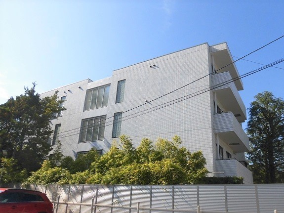 雪ノ下ロイアルハイツの外観|日当たり良好