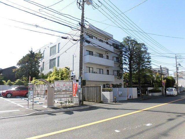 雪ノ下ロイアルハイツの外観|落ち着いた外観