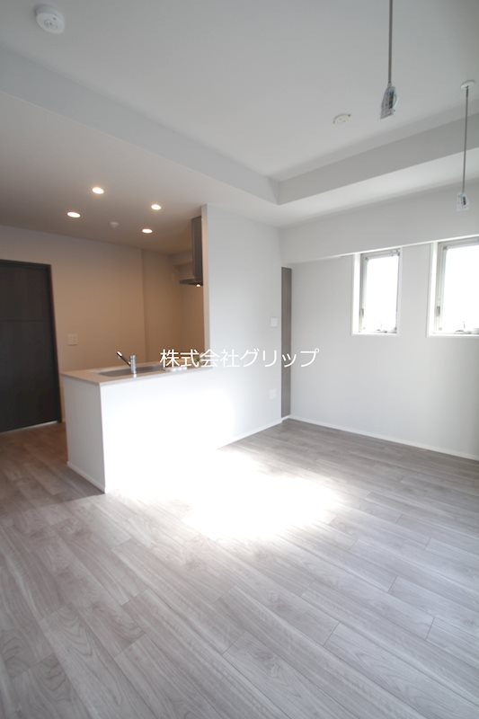 ラティエラ横濱大通り公園の居間・リビング