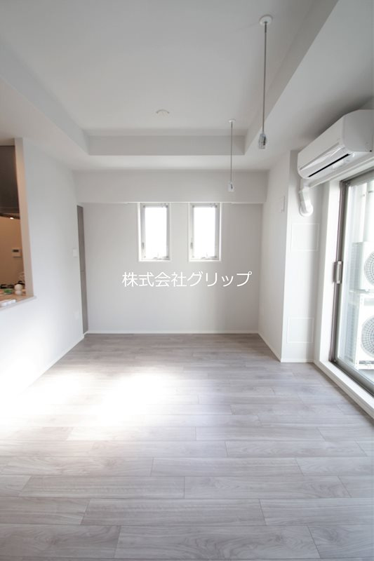 ラティエラ横濱大通り公園の居間・リビング