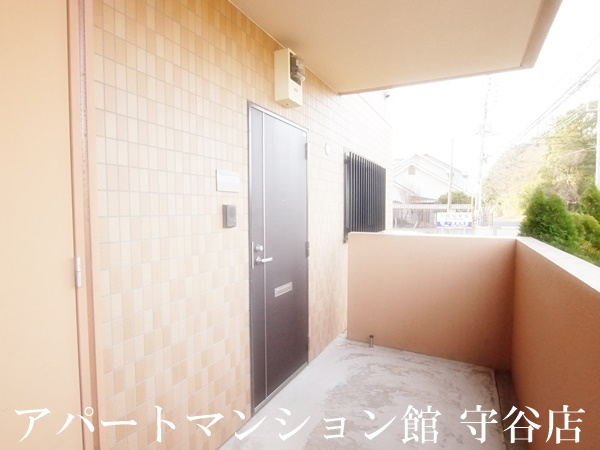 コージンハウス守谷のエントランス