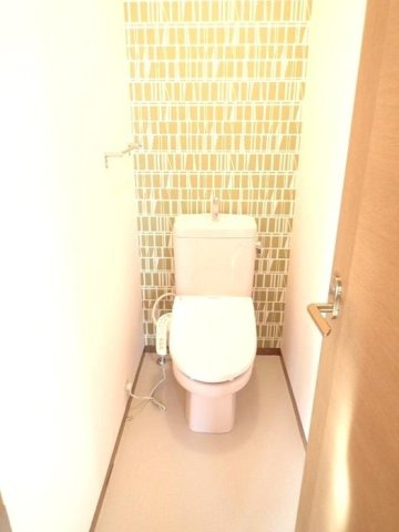 【トイレ】 | ファミールSETA | 清潔感のあるトイレです
