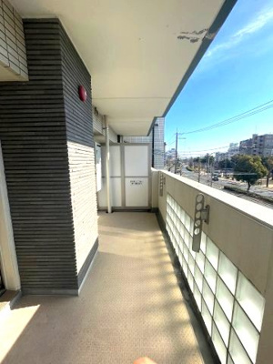 【バルコニー】 | アドバンス神戸湊町