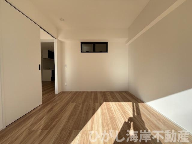 シーサイドパレス平塚の内装|新規リフォーム完了！　6帖　洋室