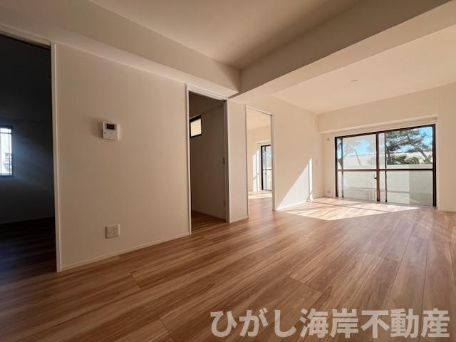 シーサイドパレス平塚の居間・リビング|新規リフォーム完了！　14帖　LDK