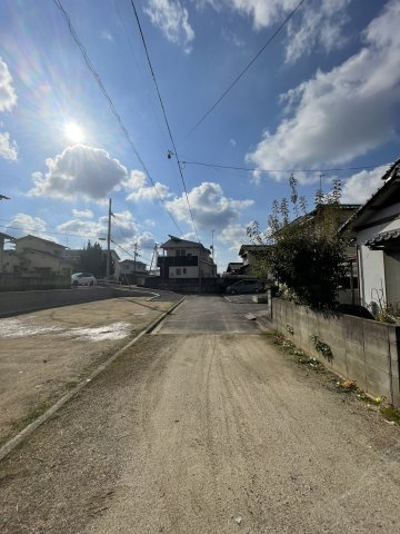 桑原3丁目土地の外観|北面道路です。