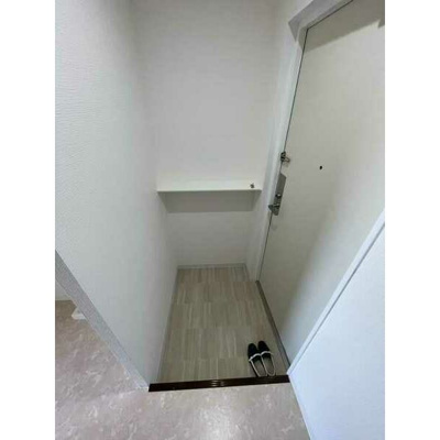 【玄関】 | ファルーシュ曽根中里