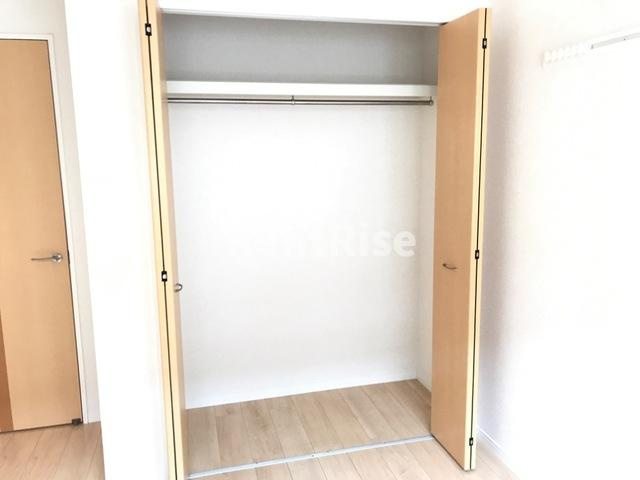 パレス春明|クローゼット(イメージ)