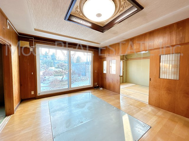 【居間・リビング】 | 北見市北光中古住宅