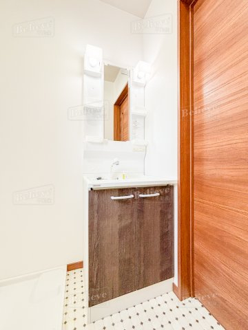 autorimessaの洗面所|明るい洗面所です★