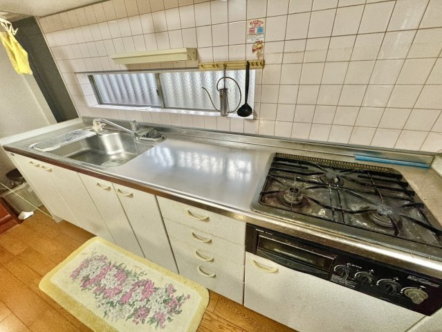 稲敷郡阿見町中古戸建のキッチン