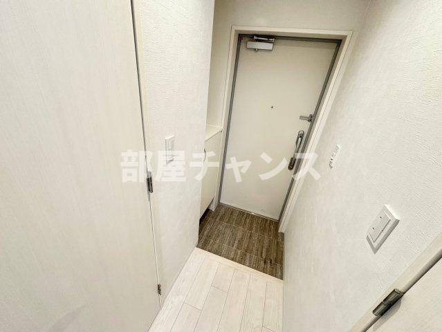 VERITAS SHIRAKANEの玄関