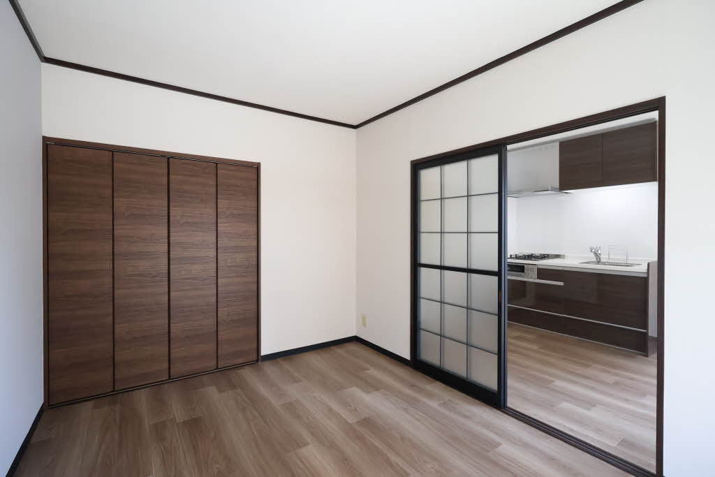 金子ビルの居間・リビング|ゆったり過ごせるリビングです