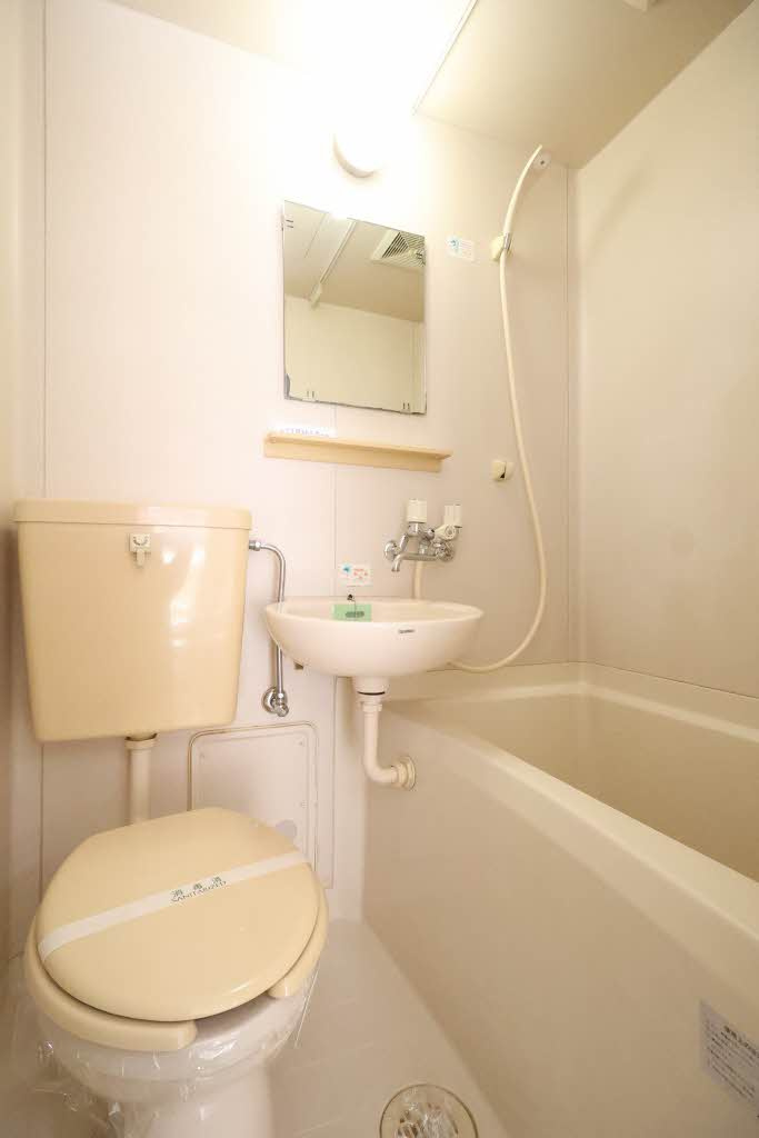 金子ビルの浴室|ゆったり過ごせるお風呂です