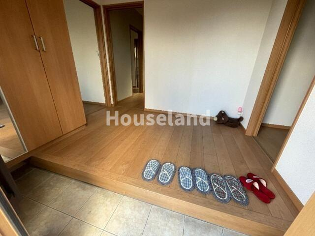 毛見戸建の玄関