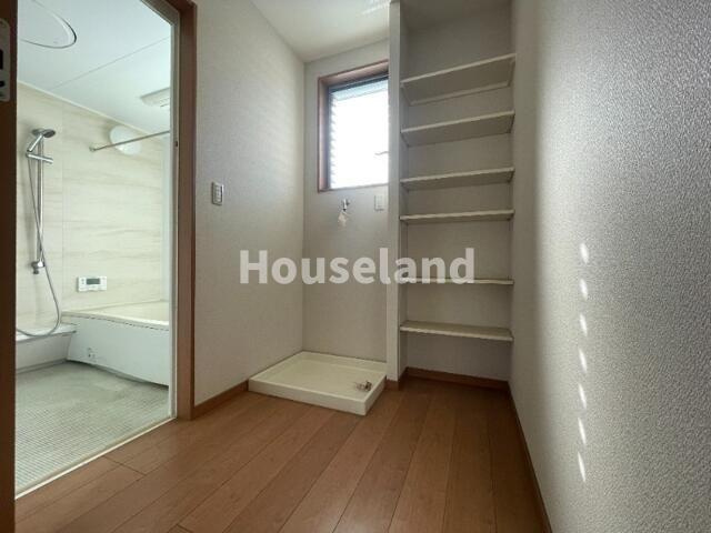 毛見戸建の洗面所