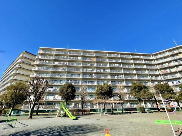 本厚木スカイハイツの外観|周辺は落ち着いた街並み。
是非一度、現地へお越しください。
