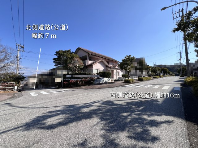 【前面道路含む現地写真】 | 高知市潮見台１丁目