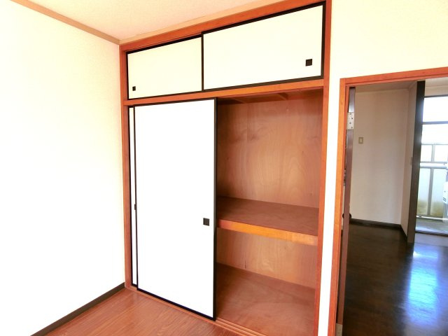 シティハイムオシビの収納