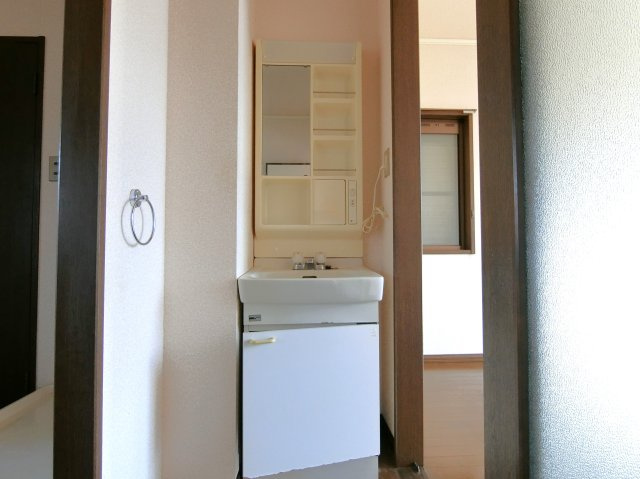 シティハイムオシビの独立洗面台