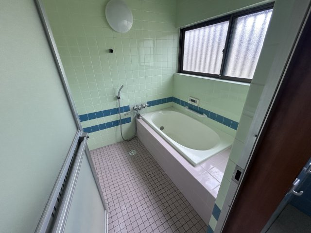 和歌山市中島・中古戸建・115450の浴室
