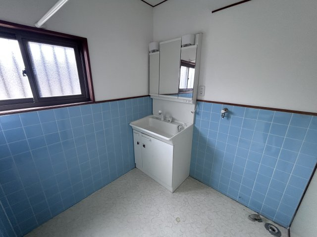 和歌山市中島・中古戸建・115450の洗面所