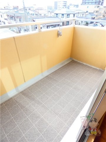 ピアホーム奥田のバルコニー