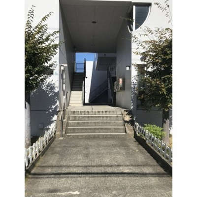 【エントランス】 | 北広田ヒルサイドテラス　南棟 | 建物の内部です