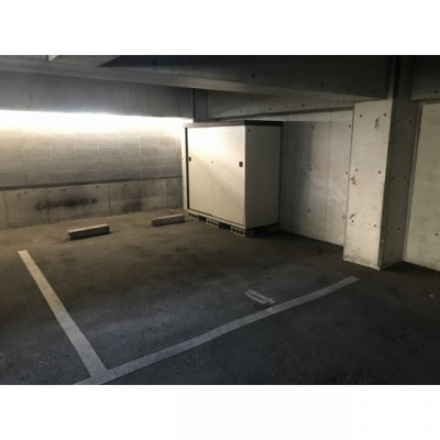 【駐車場】 | 北広田ヒルサイドテラス　南棟 | 駐車場に車を止められます