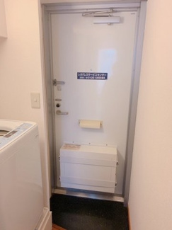 【玄関】 | レオパレス甲子園ＣＩＴＹ | 収納もある玄関です