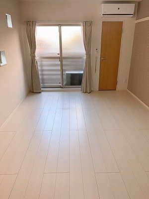 【寝室】 | クレイノクリエイト仁川 | 開放的な寝室です