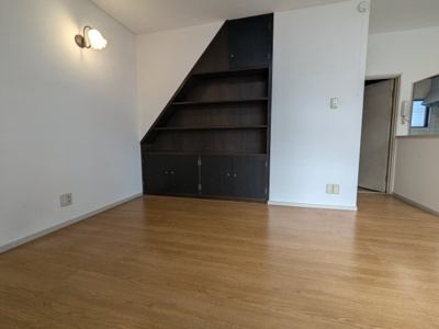 【収納】 | 藤原台北町２丁目　中古戸建 | 壁面収納があります。