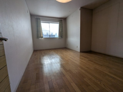 【洋室】 | 藤原台北町２丁目　中古戸建 | 洋室約8.0帖