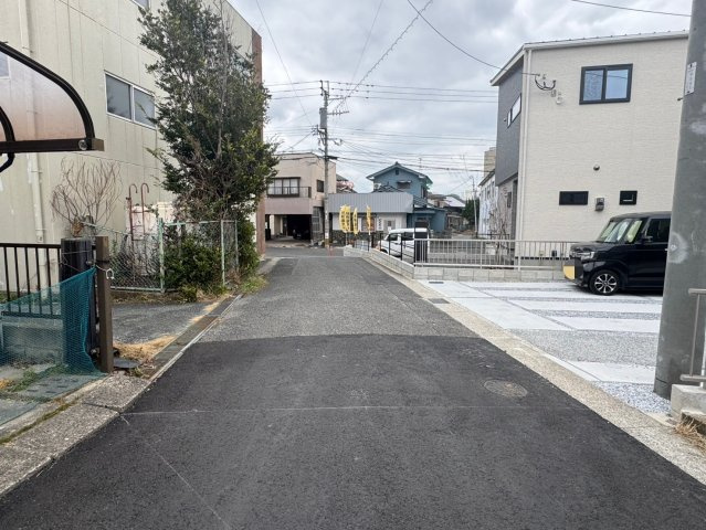 SUN COURT－サンコートー小倉南区沼本町1丁目　【小倉南区　新築戸建て】の前面道路含む現地写真|ローソン 小倉沼本町一丁目店　徒歩5分　【小倉南区　新築戸建て】