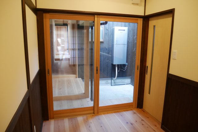 津山市勝間田町　１LDK戸建賃貸+ロフトの居間・リビング