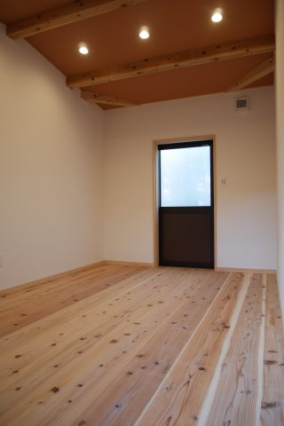 津山市勝間田町　１LDK戸建賃貸+ロフトの洋室