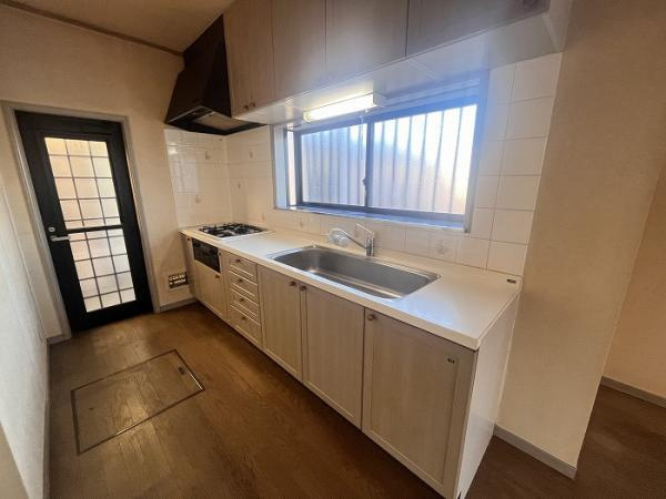 藤沢市鵠沼藤が谷4丁目　中古戸建のキッチン