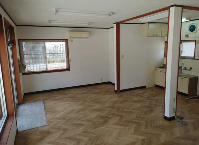 大津市錦織３丁目の事務所の内装