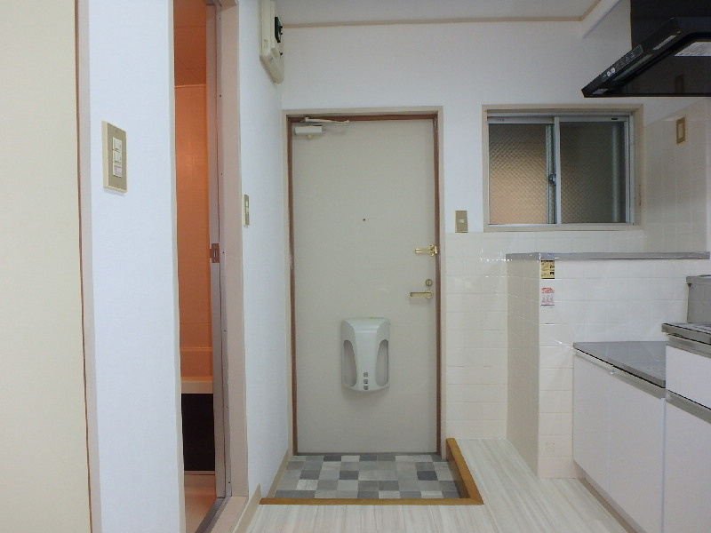 M0240M　理光ヘルスケアマンションの玄関