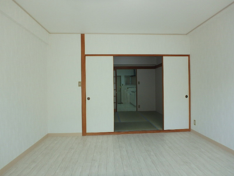 M0240M　理光ヘルスケアマンションの洋室